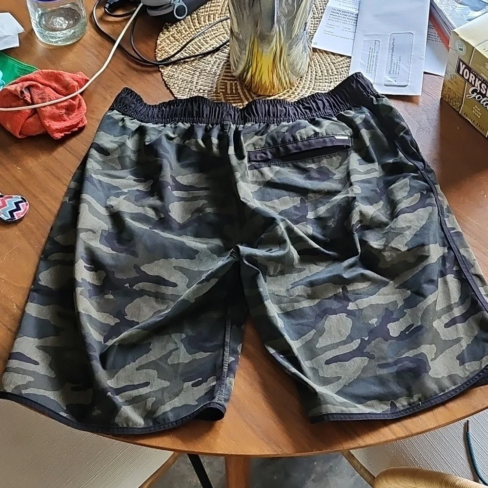 VUORI Camouflage POLY SPANDEX Swim Shorts with Drawstring Size S - Picture 6 of 11